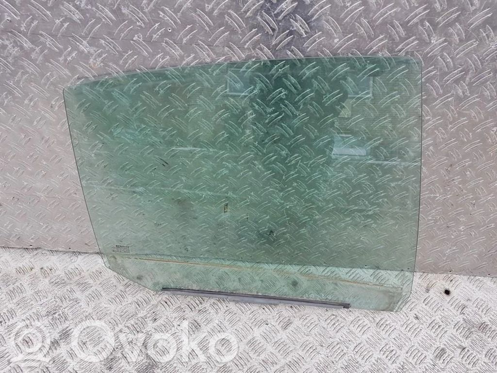 Takaoven ikkunalasi