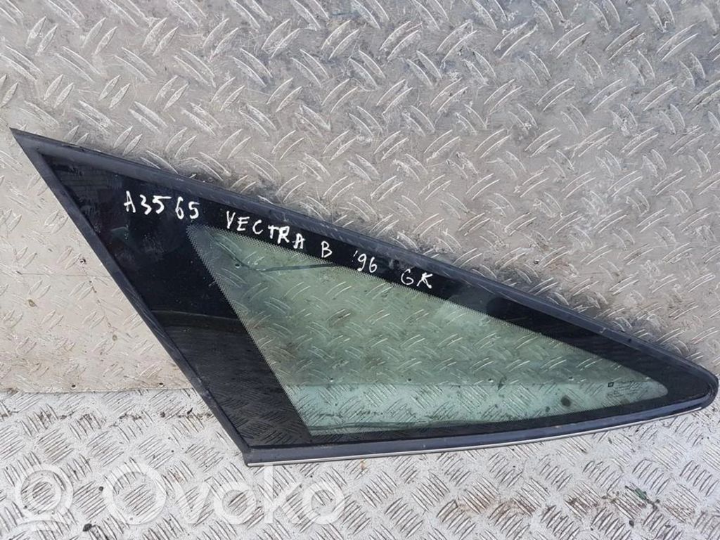 Rear side window