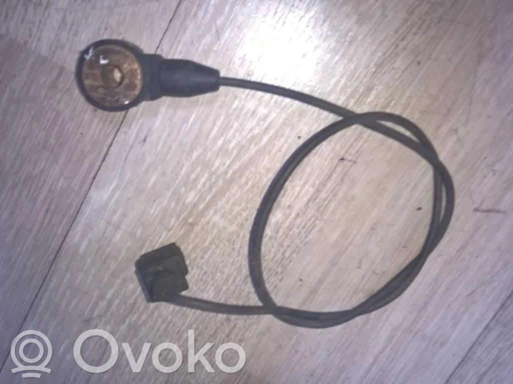 Opel Vectra B Sensor de petardeo del motor 