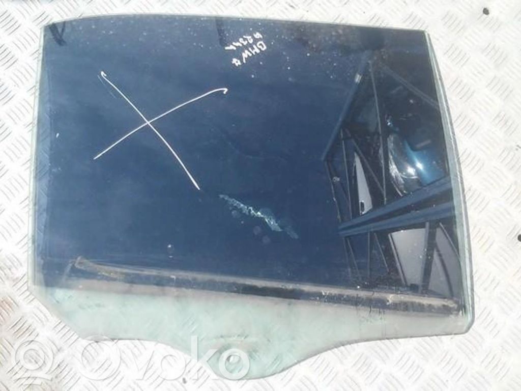 Fenster Scheibe Tür hinten