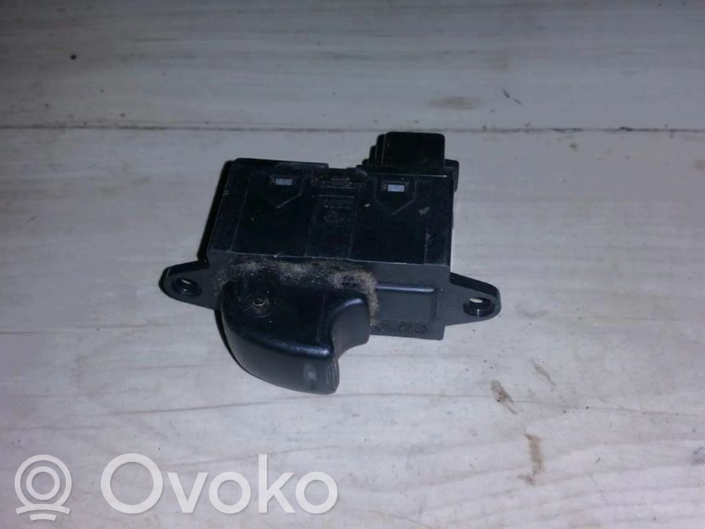 Interrupteur commade lève-vitre   96190777,0021D4D,0021D4D,96190777