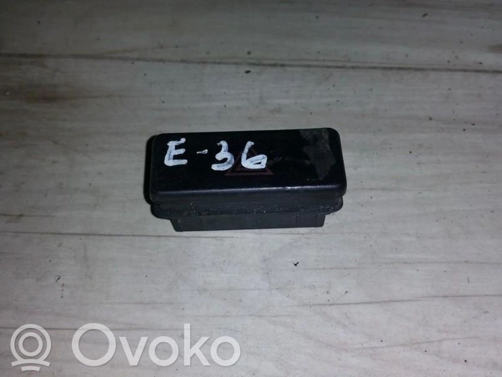 BMW 3 E36 Interruttore luci di emergenza