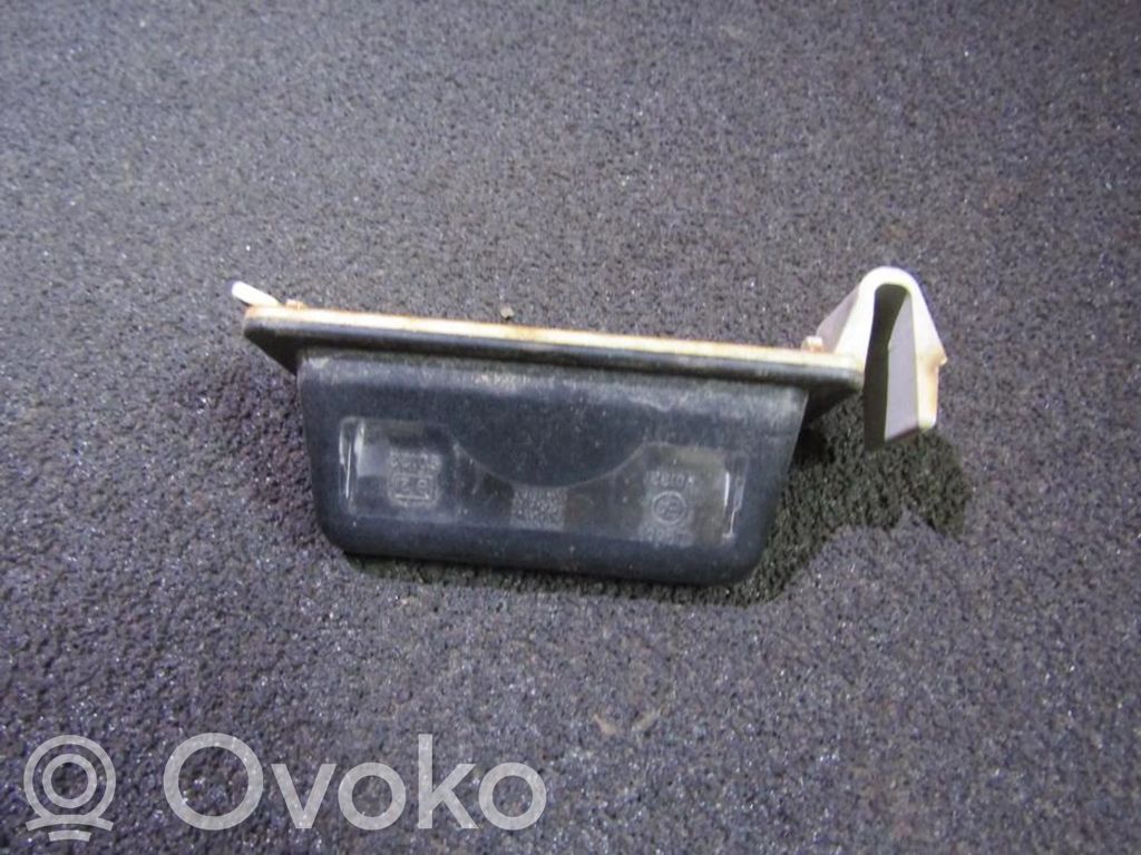 Rekisterikilven valo   8245,8245