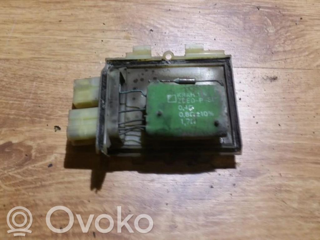 Volkswagen PASSAT B3 Motor aerotermă/rezistor ventilator 