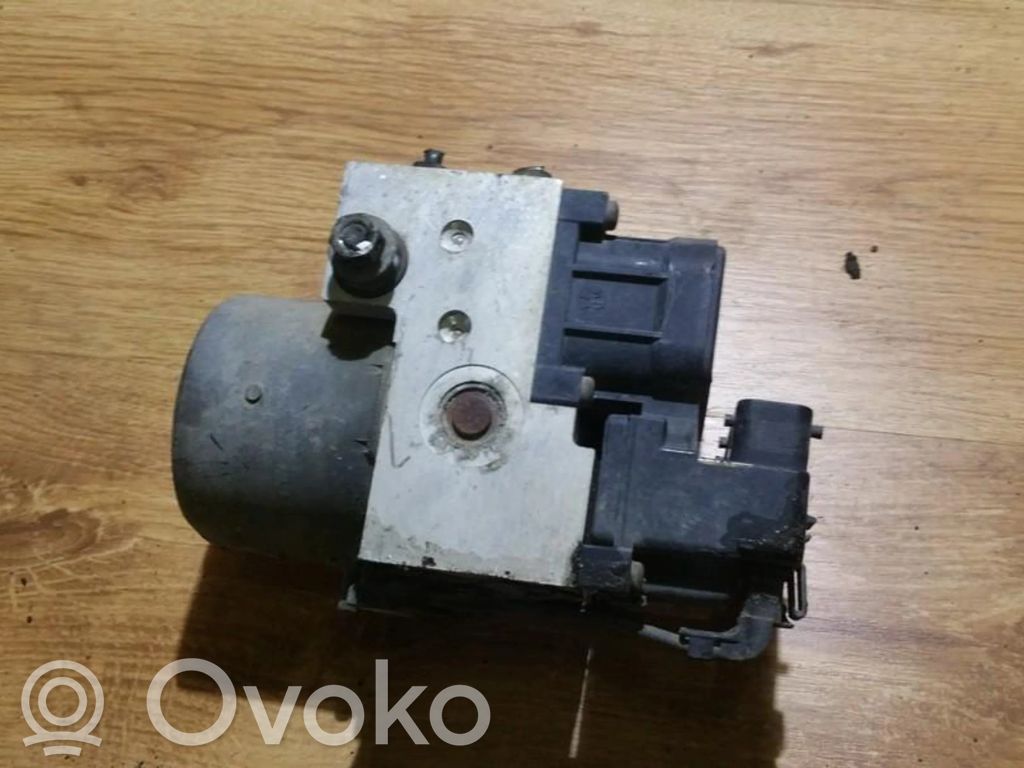 Nissan Primera Bomba de ABS 