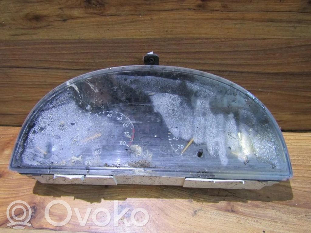 Peugeot 405 Vitezometru (grup de instrumente)