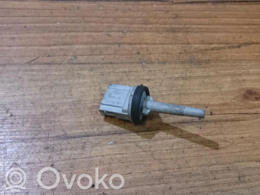 Audi A4 S4 B6 8E 8H Outside/exterior temperature sensor 