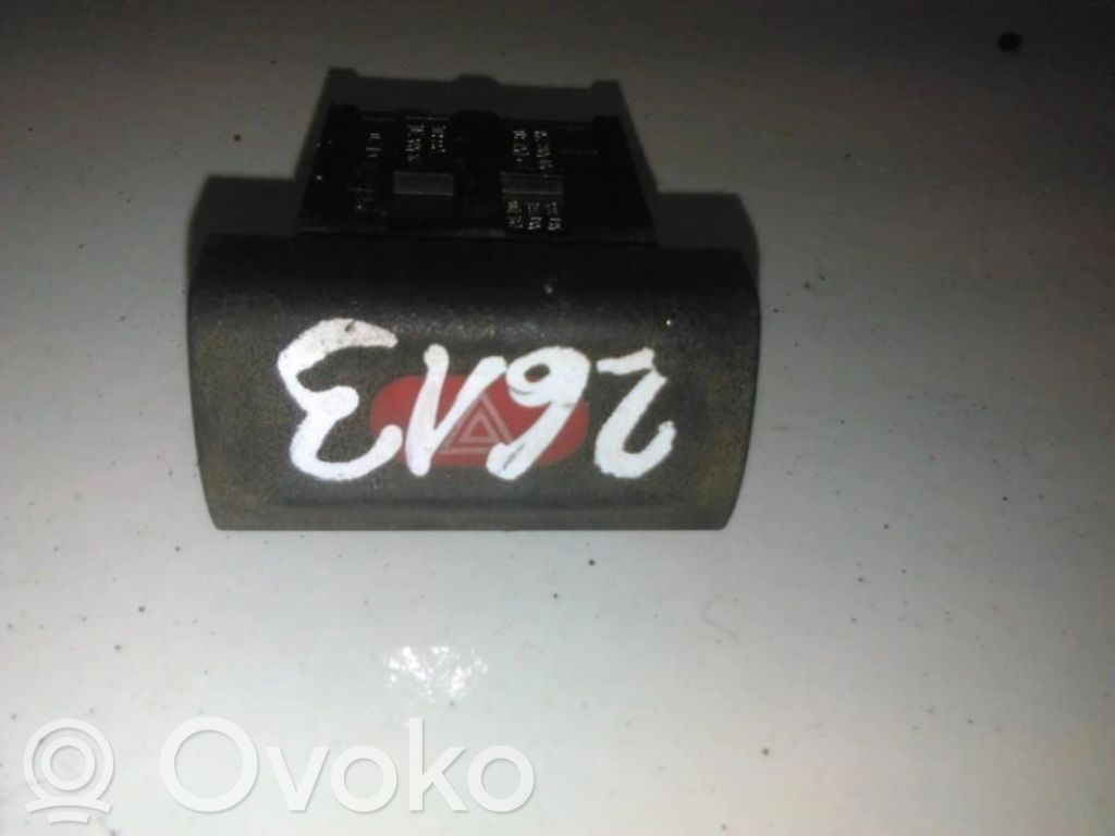 Botón interruptor de luz de peligro   90494406,90508256,90494406,90508256