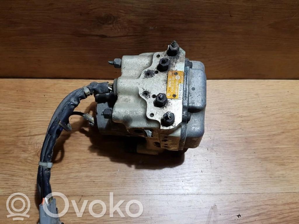 Nissan Primera Bomba de ABS 