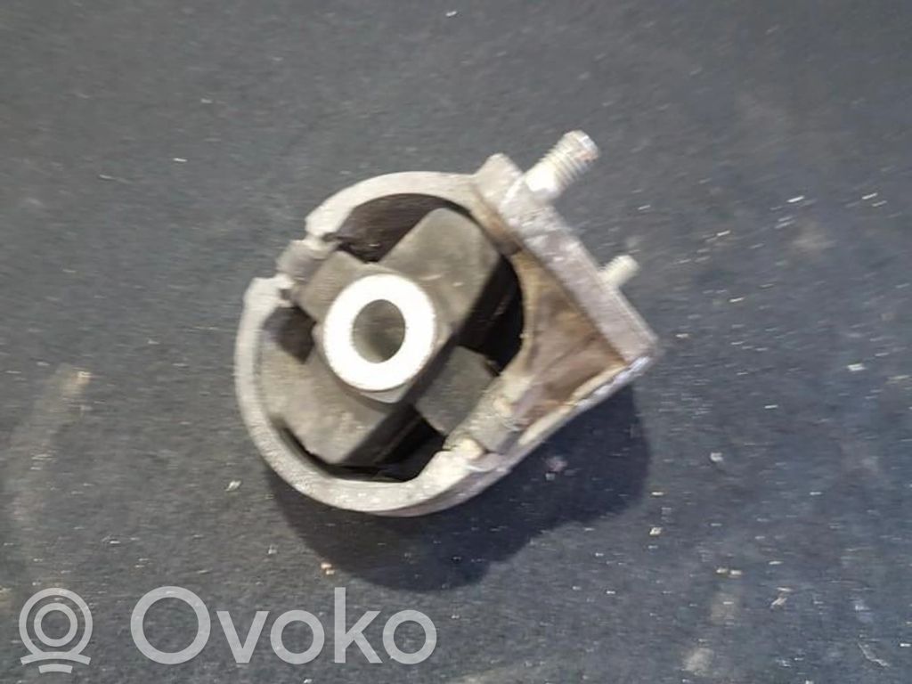 Ford Mondeo MK II Wspornik / Mocowanie silnika 