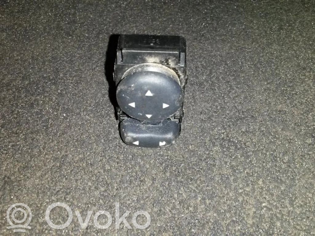 Wing mirror switch