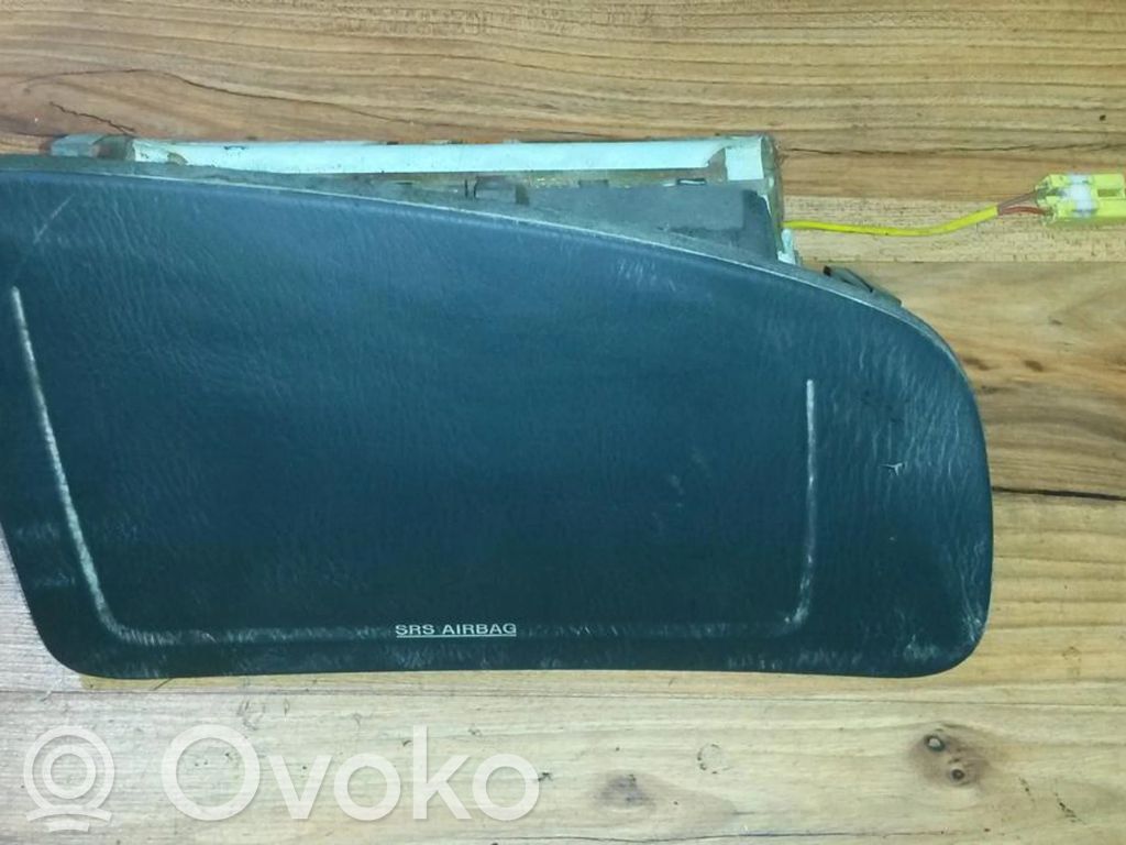 Mazda 626 Passenger airbag 
