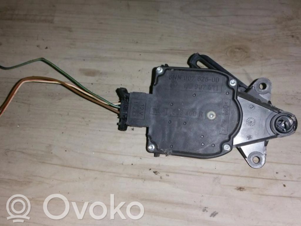 Volkswagen Golf IV Motor/actuator clapetă aer 