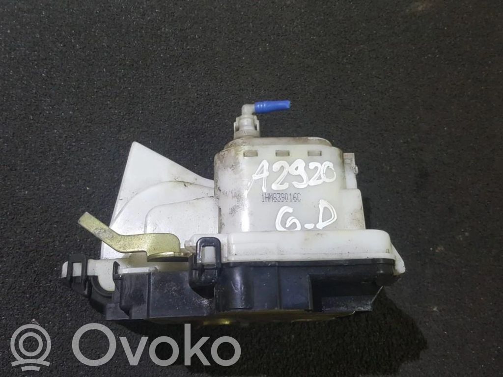 Volkswagen Polo III 6N 6N2 6NF Serratura portiera posteriore 