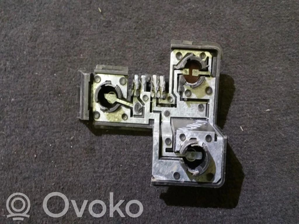 Opel Omega B1 Glühbirnenhalter Heckleuchte 