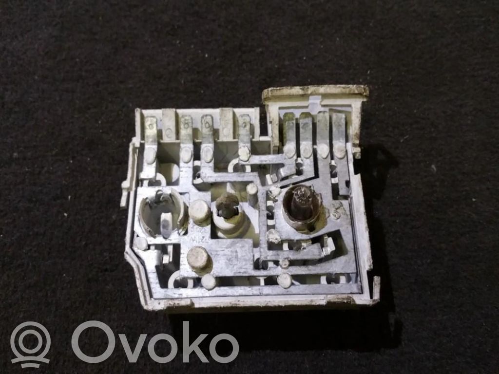 Audi 80 90 S2 B4 Portalampada fanale posteriore 