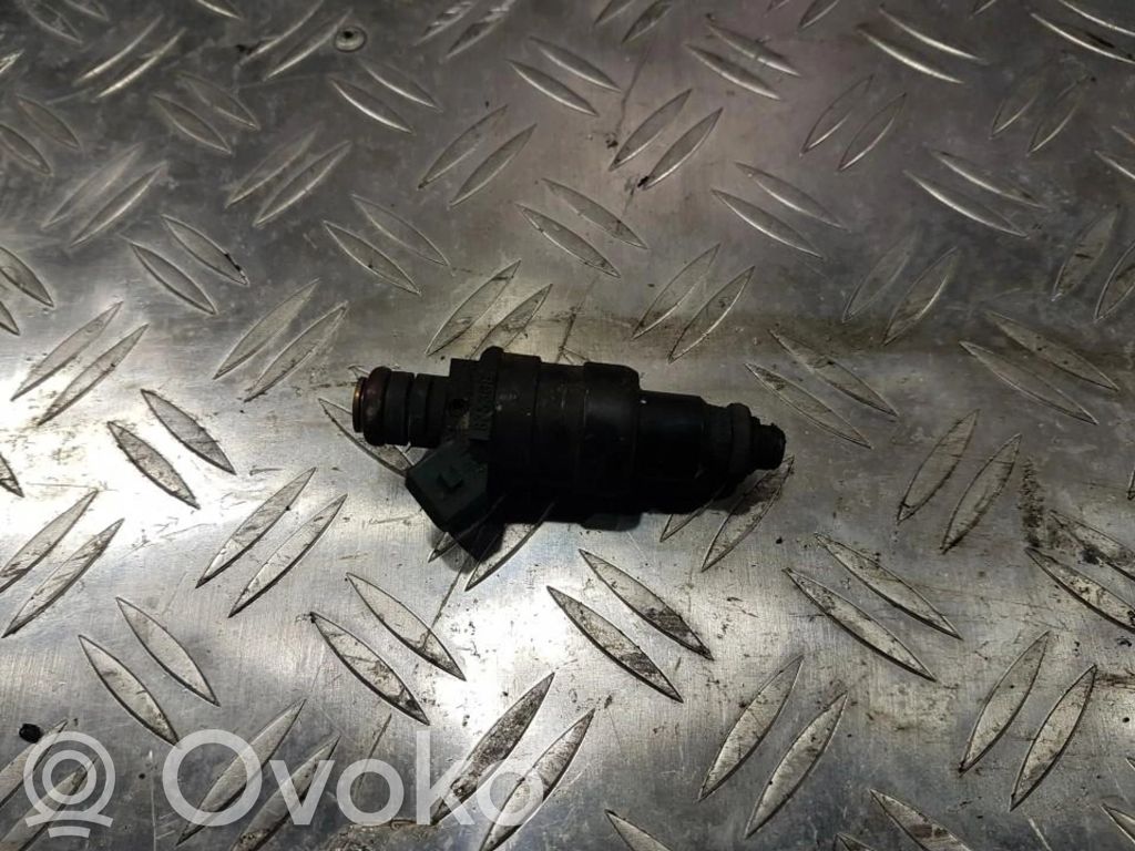 Inyector de combustible   875368,875368