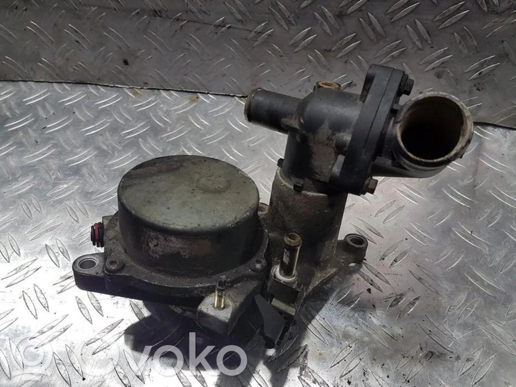 Ford Mondeo Mk III Pompa podciśnienia 