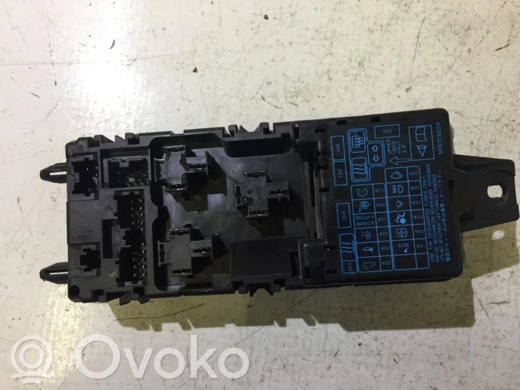 Mitsubishi Carisma Set cutie siguranțe 