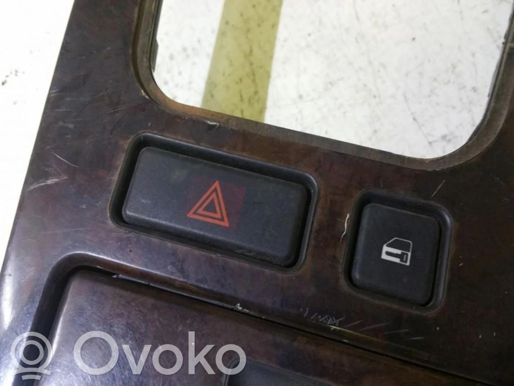 Hätävilkkujen kytkin