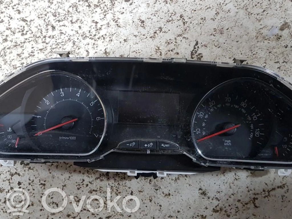Peugeot 208 I Vitezometru (grup de instrumente) 