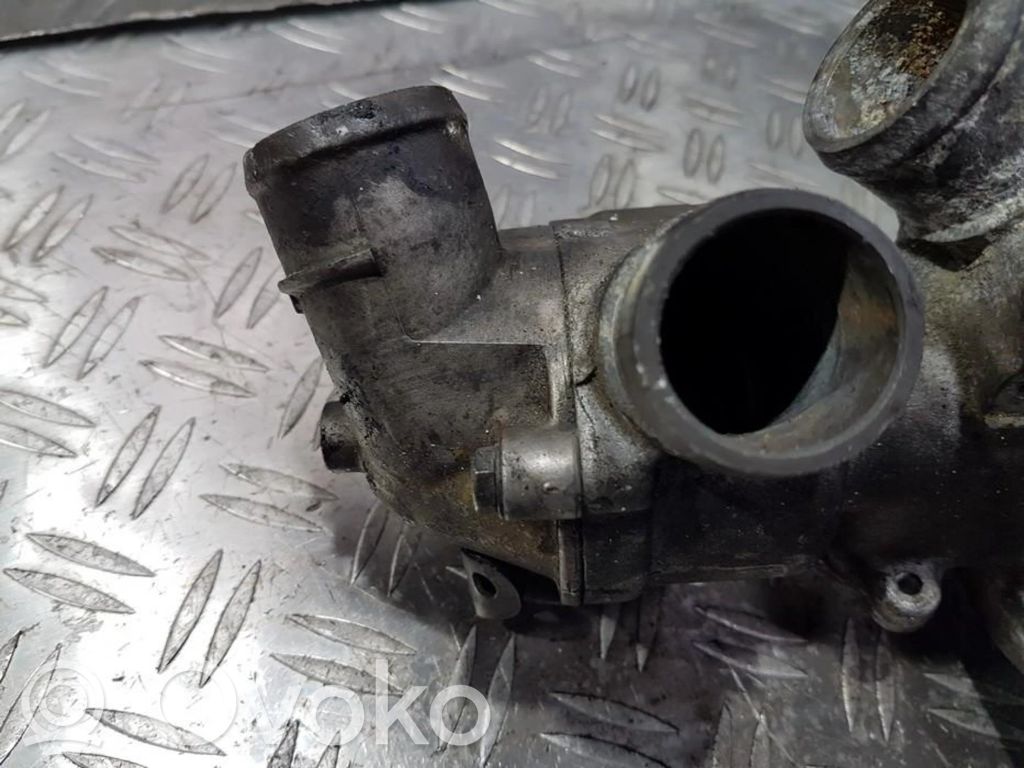 Mercedes-Benz C W202 Obudowa termostatu