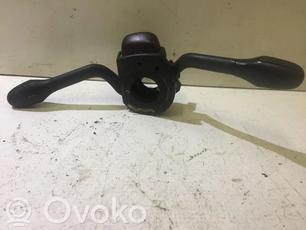 Volkswagen Golf III Commodo, commande essuie-glace/phare 