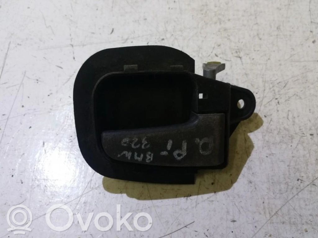 BMW 3 E36 Manecilla interna puerta delantera 