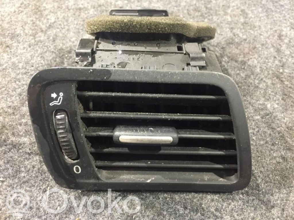 Volkswagen PASSAT B6 Copertura griglia di ventilazione laterale cruscotto