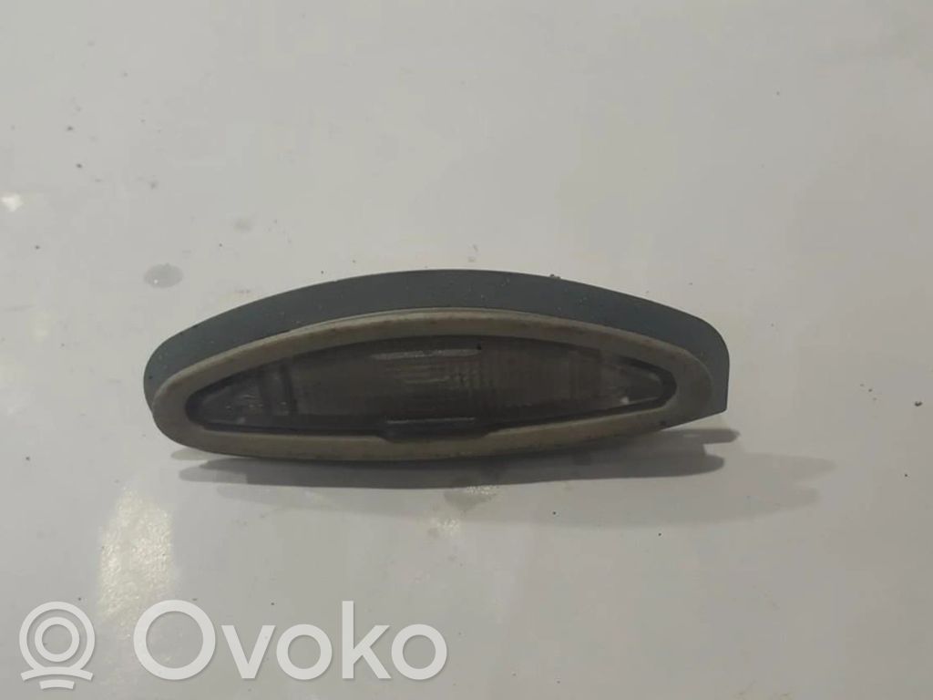 Volvo S40, V40 Illuminazione sedili anteriori 