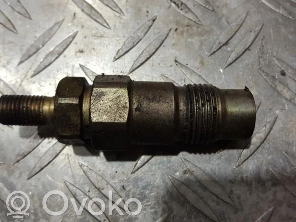 Nissan Sunny Inyector de combustible 