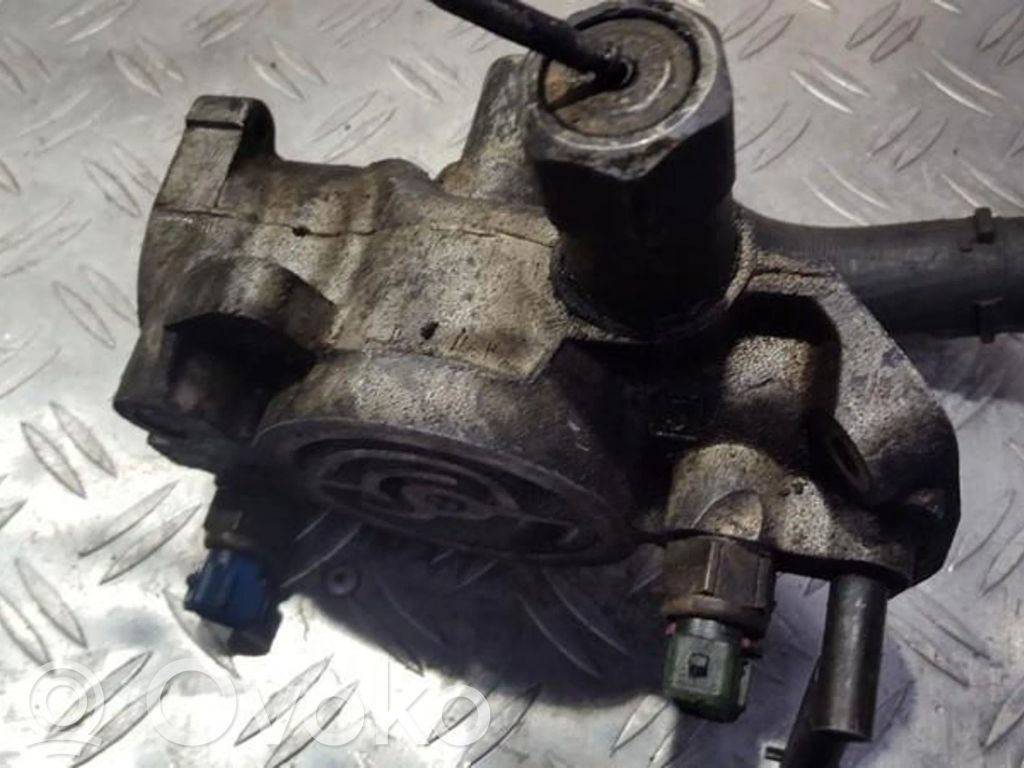 Engine coolant pipe/hose