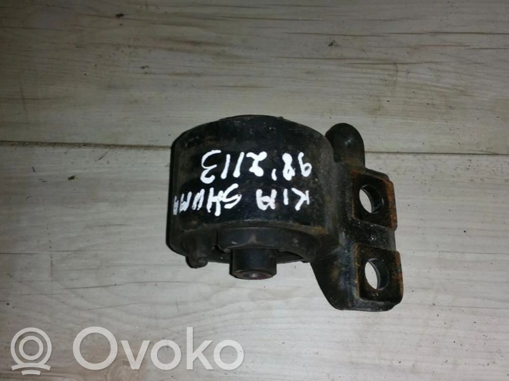 Moottorin kiinnikekorvake   8J12,8J12