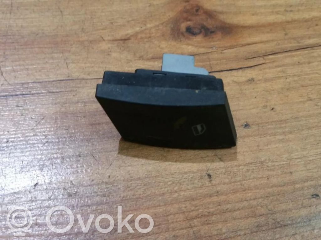 Comutator comandă geamuri electrice   8L0959855,1442,1442,8L0959855