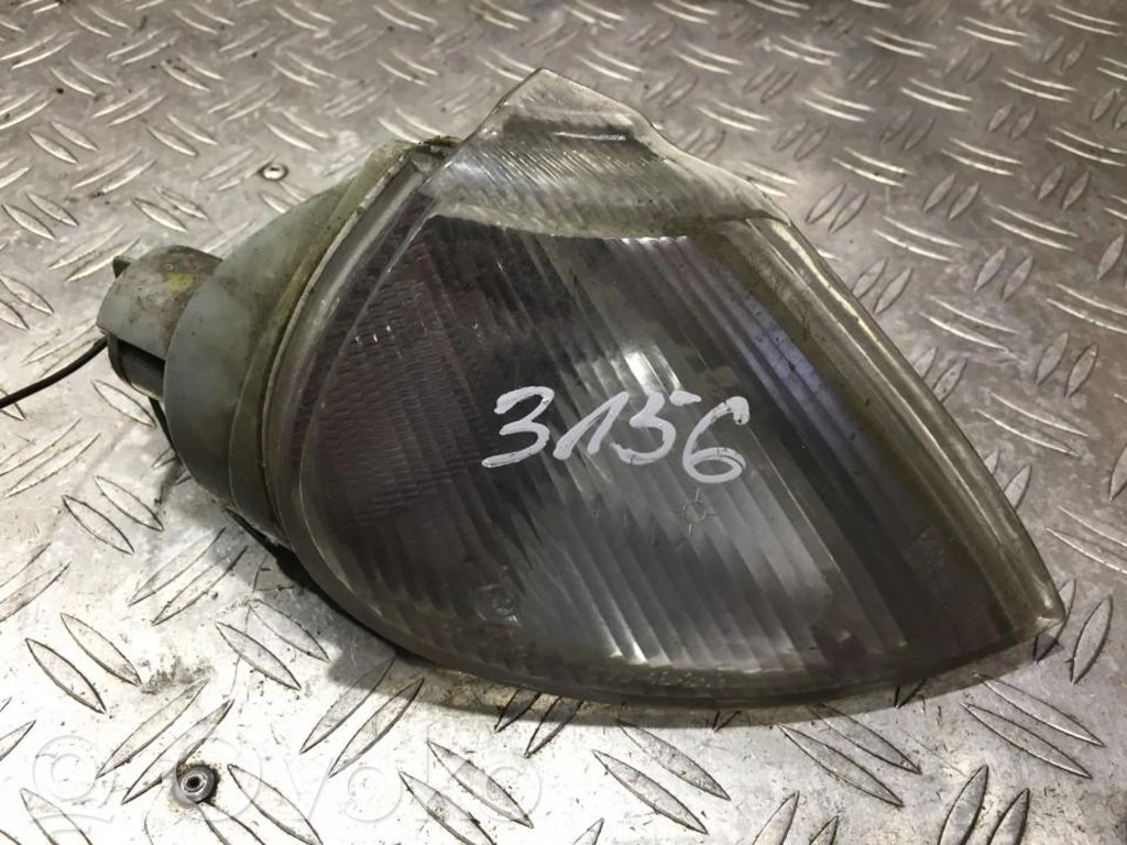 Renault Laguna I Front indicator light 