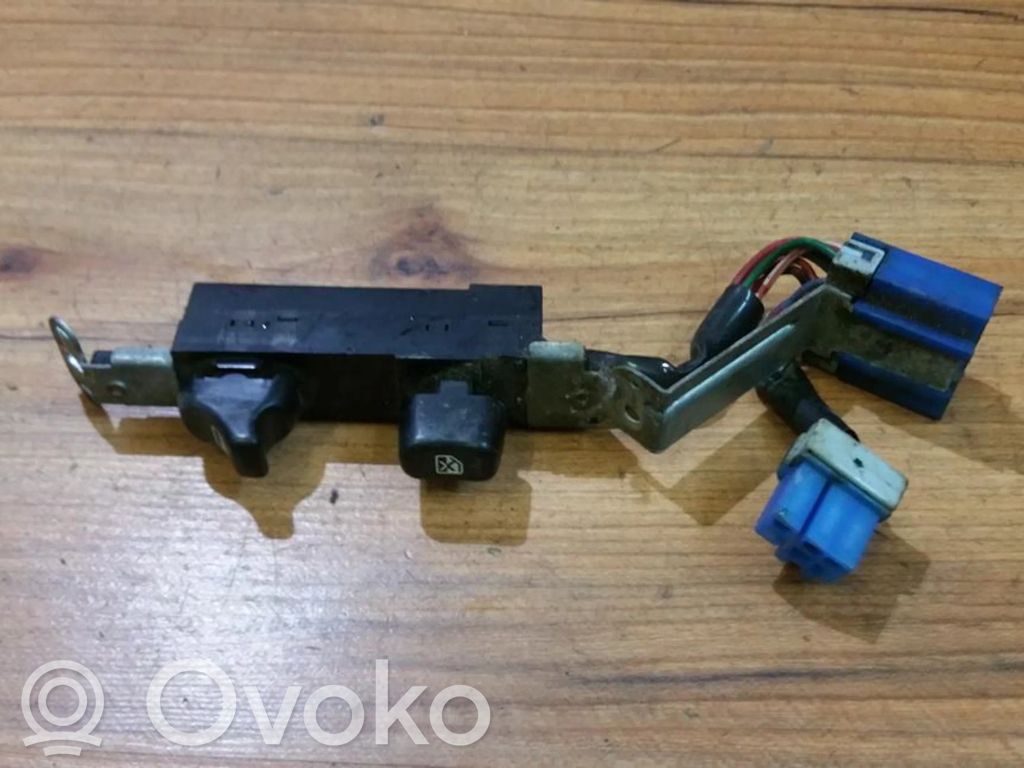 Nissan Primera Comutator comandă geamuri electrice 