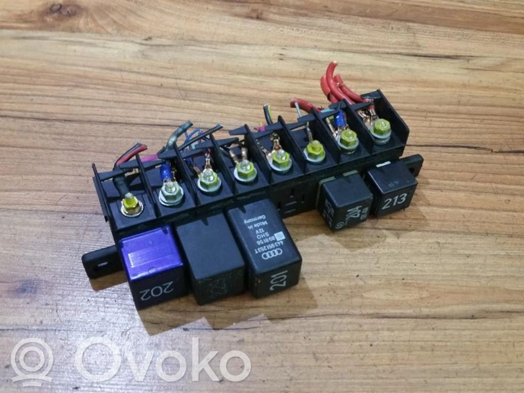 Audi A6 S6 C4 4A Set cutie siguranțe 