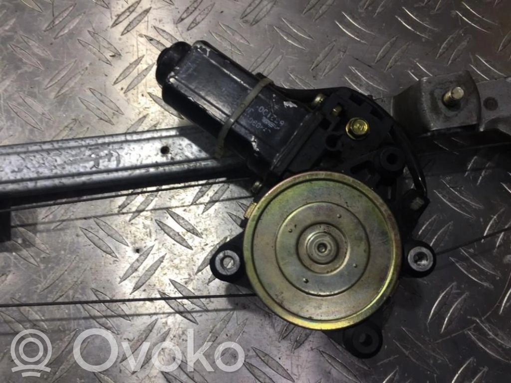 Motor del regulador de la ventanilla de la puerta delantera