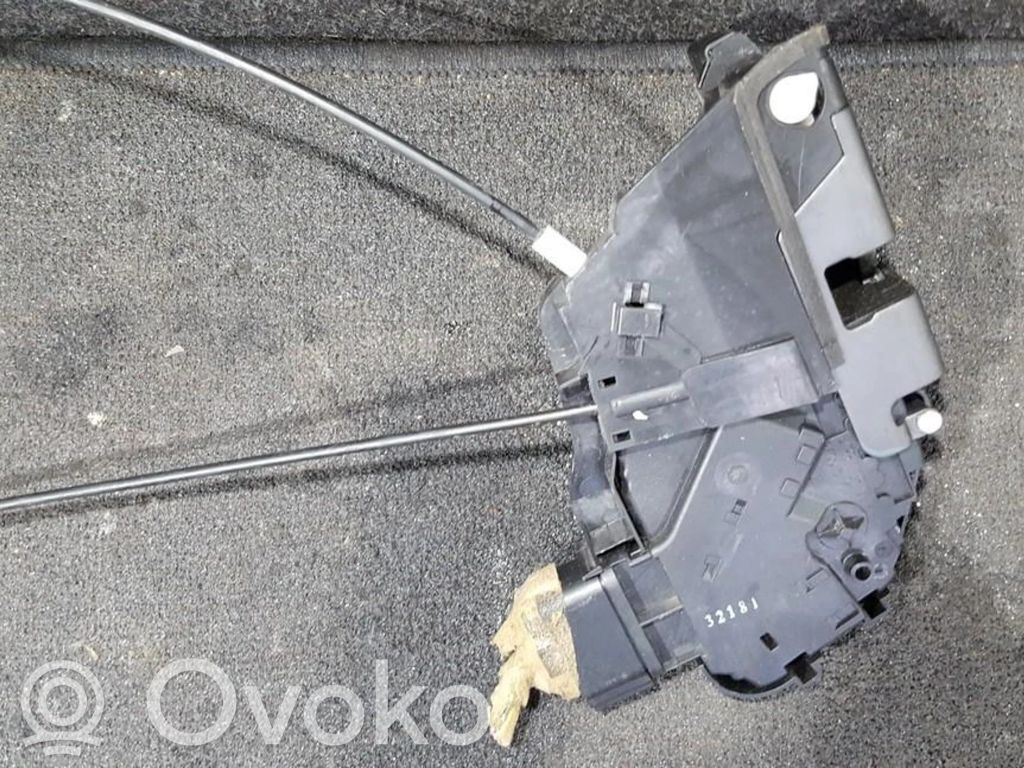 Takaoven lukko   240015103,3N6AA26412CP,240015103,3N6AA26412CP