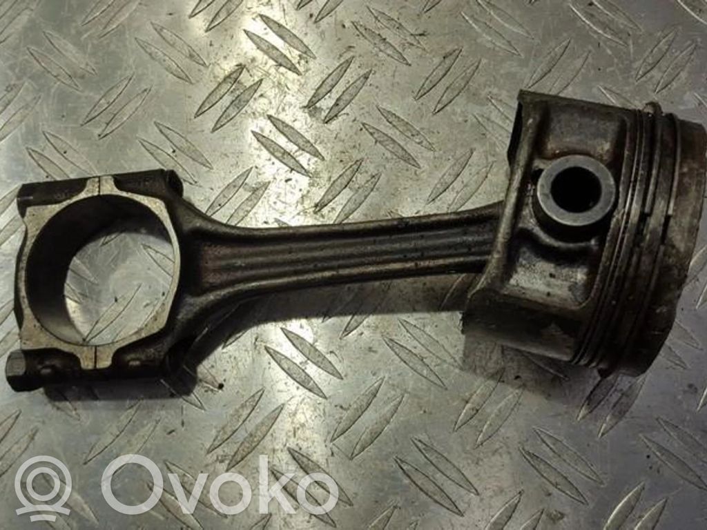 Audi A4 S4 B5 8D Pistón con biela 