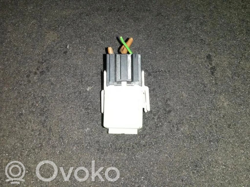 Otros relés   61368373700,V23134K59X312,61368373700,V23134K59X312