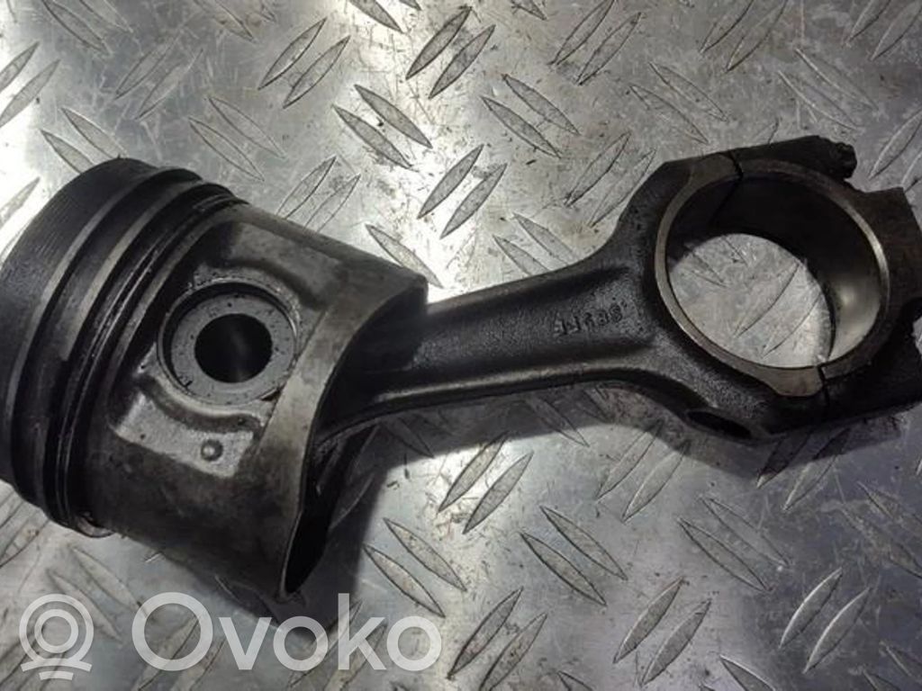 Pistón con biela