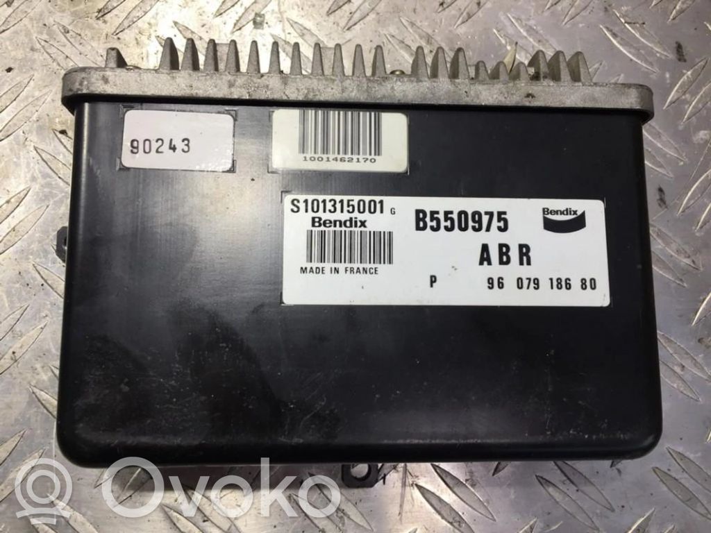 Peugeot 605 Engine control unit/module 