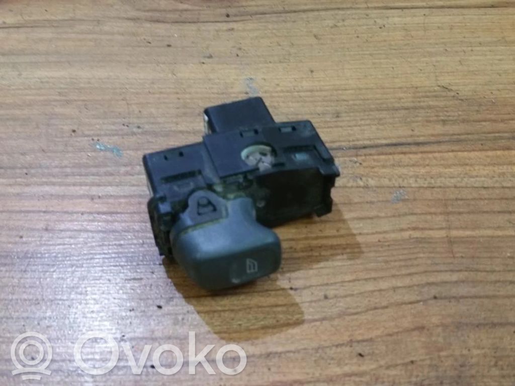 Volvo S60 Przyciski szyb 