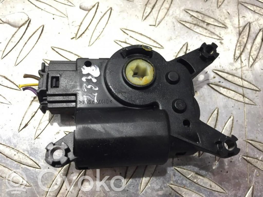 Opel Astra H Motorino attuatore aria 