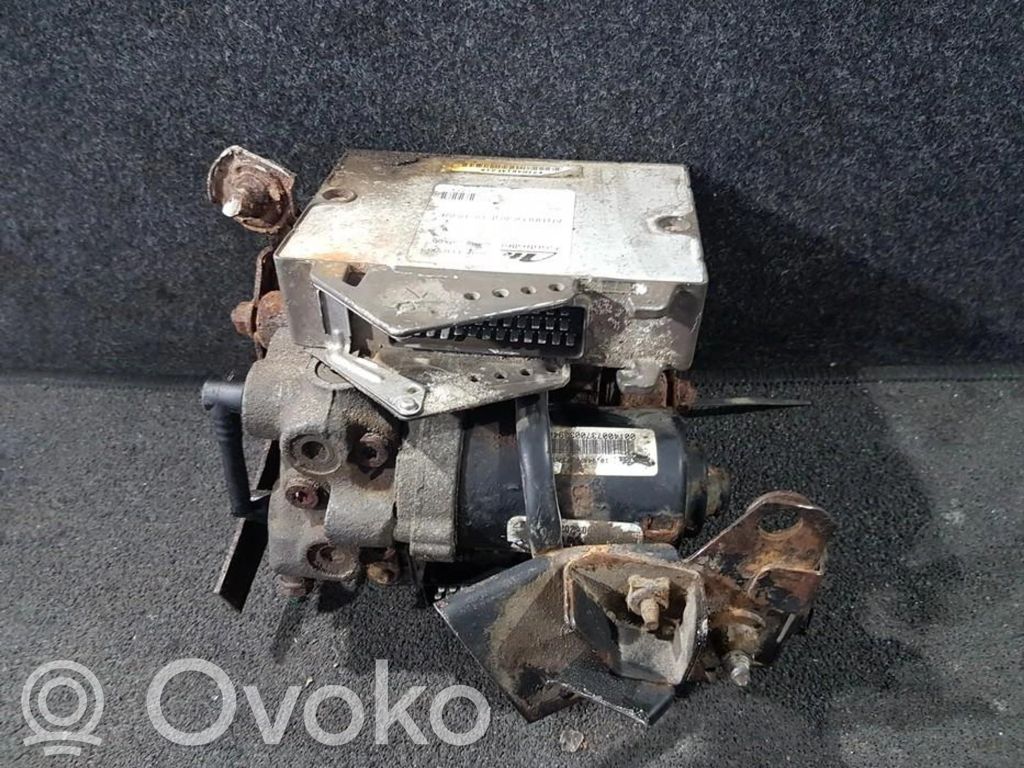 Renault Laguna I Bomba de ABS 