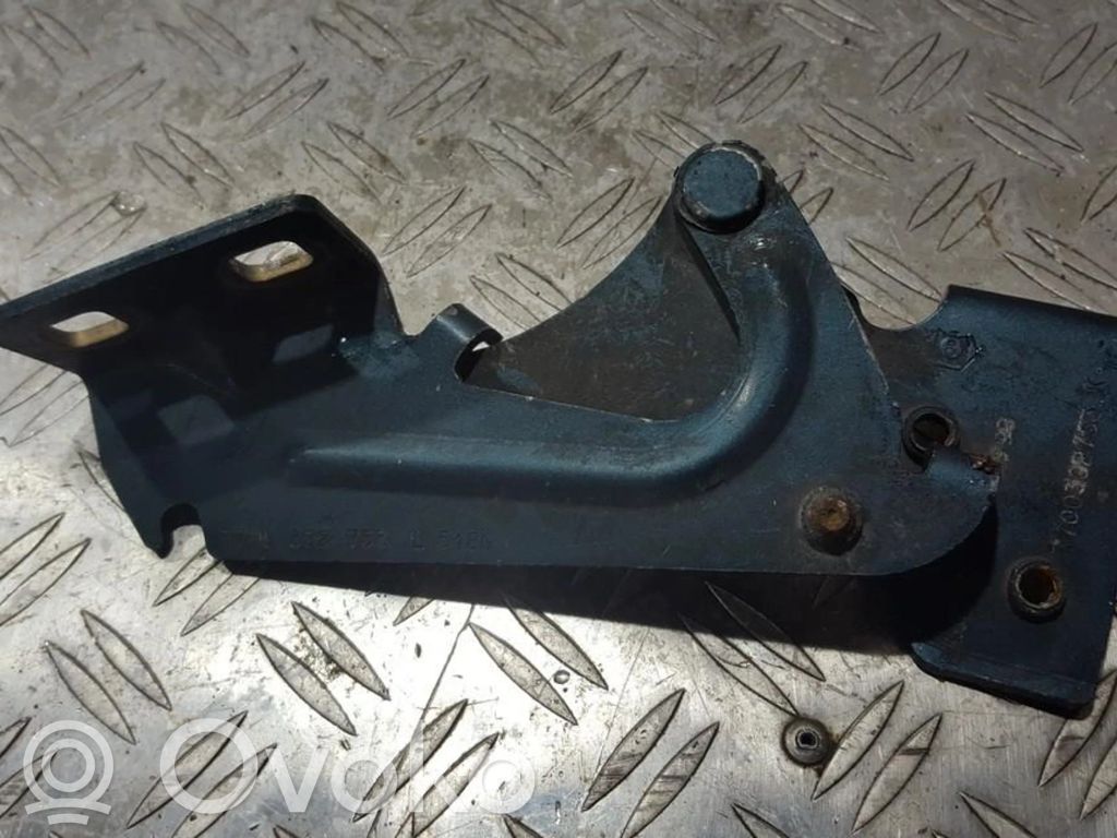 Renault Kangoo I Konepellin saranat 