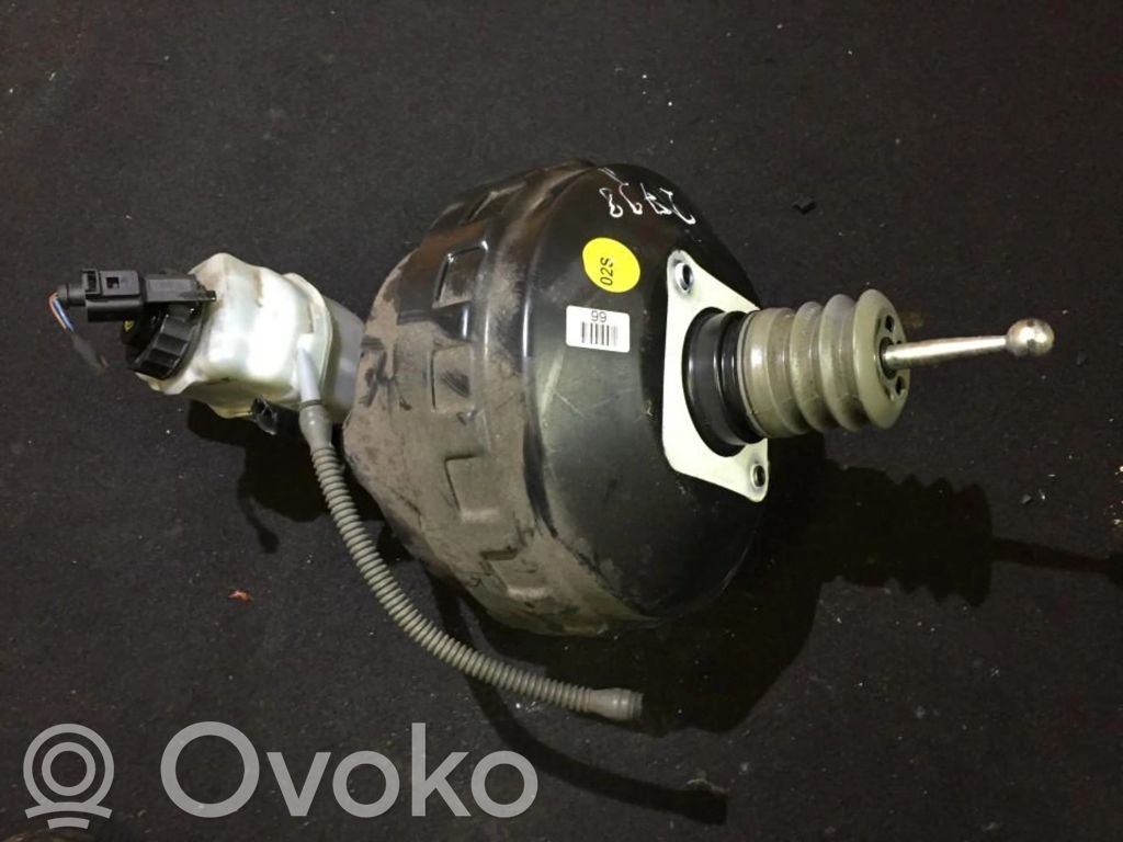 Volkswagen Golf V Servo-frein