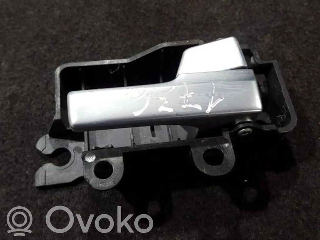 Ford Focus C-MAX Poignée inférieure de porte avant 