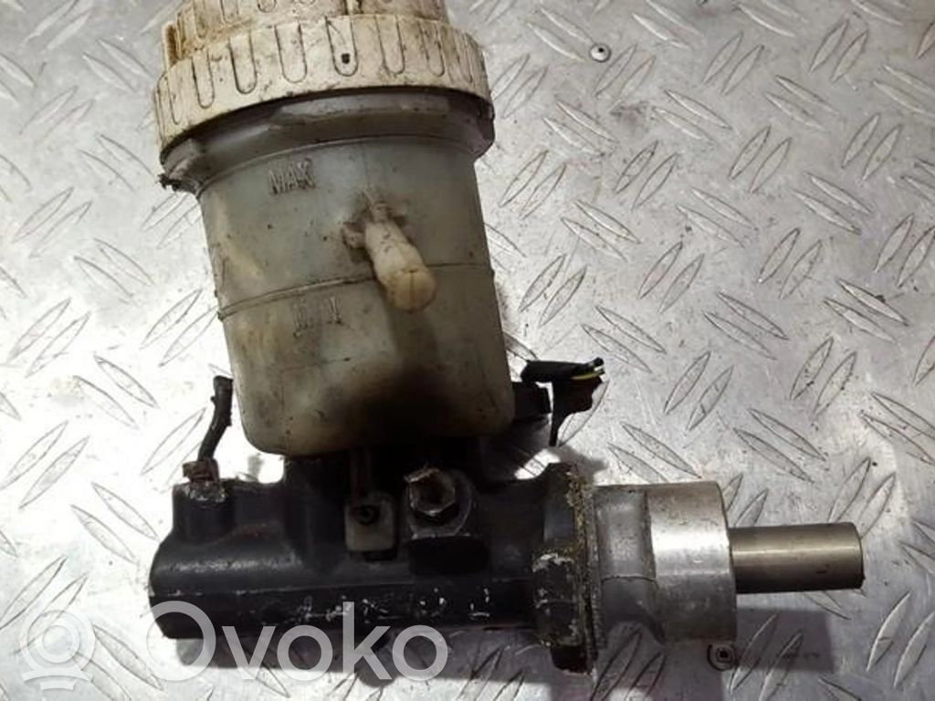 Mitsubishi Carisma Pääjarrusylinteri 